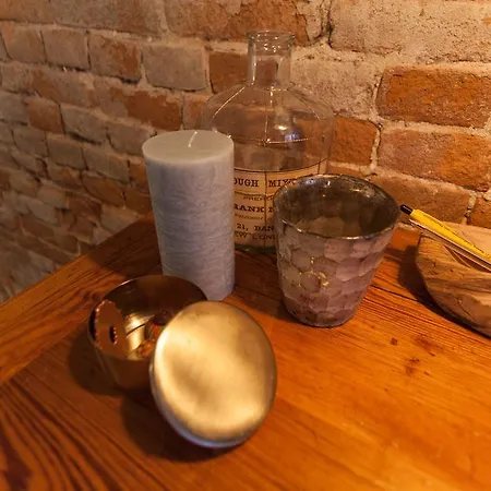 Central Pijp Studio Bed & Breakfast 3*